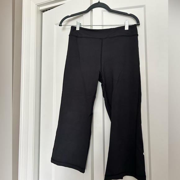 Lululemon cropped leggings with slit - Picture 1 of 4